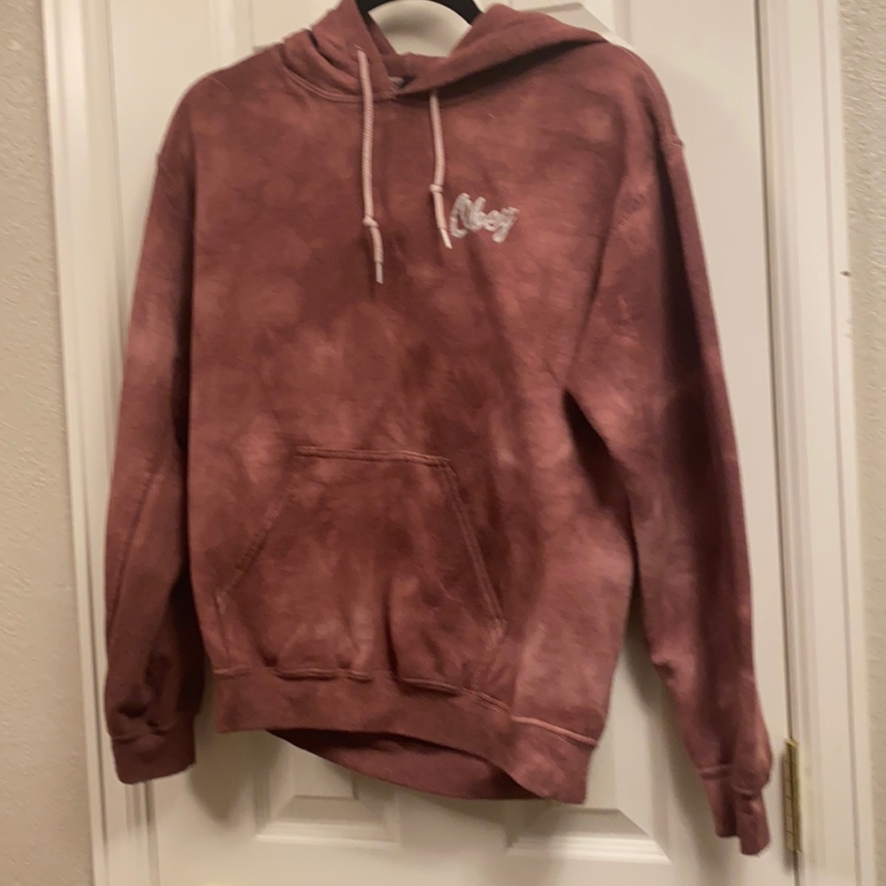 Obey size small